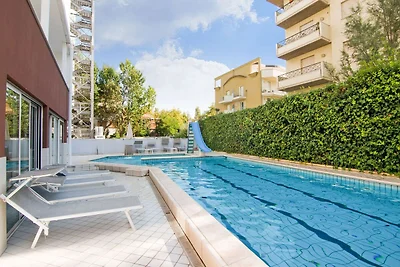 Lussuoso appartamento a Rimini con piscina