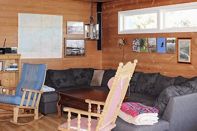12 Personen Ferienhaus in Kvenvær
