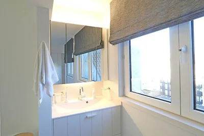 Schöne Reihenwohnung mit Meerblick