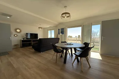 Apartment am Meer mit Balkon und Terrasse