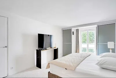 Appartement aan de Champs-Elysées voor 6...