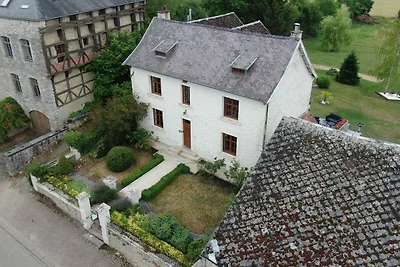 Casa vacanze a Gimnיe con giardino