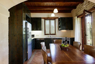 Villa in Adelianos Kampos