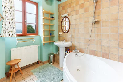 Splendida casa vacanze con piscina a Diges