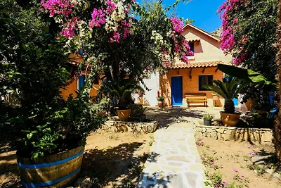 Einladendes Ferienhaus mit Balkon