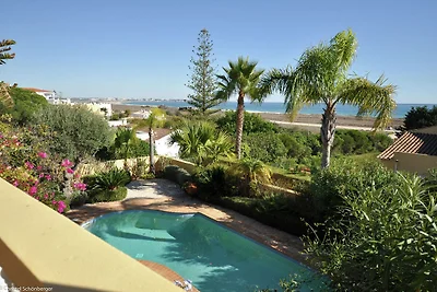 Modernes Ferienhaus in Lagos mit eigenem Pool
