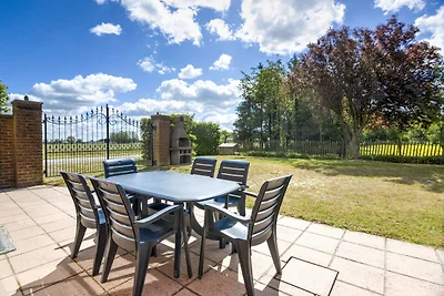 Schönes Ferienhaus mit Garten in Oostvleteren