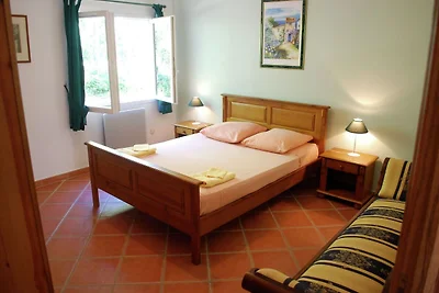 Spaziosa villa con piscina privata in...