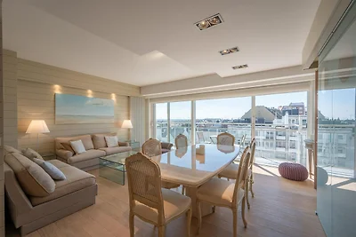 Appartement met zijdelings zeezicht en...