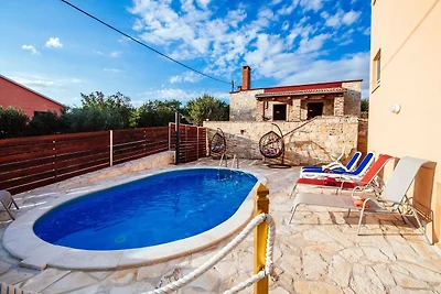 Casa vacanze a Jasenice con giardino