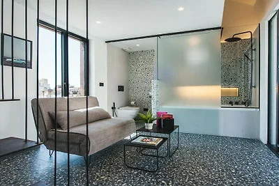 Grimaldi terrace studio