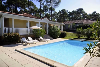 Villa con piscina privata vicino a Aquitaine...