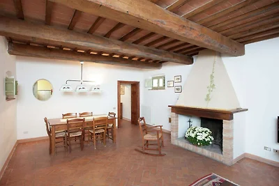 Bauernhaus außerhalb von Todi mit Gästepool