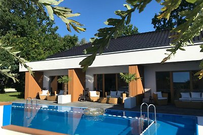 Haus mit privatem Pool und Sauna in Swinemünd...