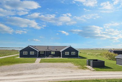 22 Personen Ferienhaus in Harboøre