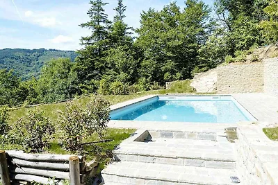 Villa in Cortona mit Panoramapool