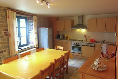 Casa vacanze a Treignes con giardino