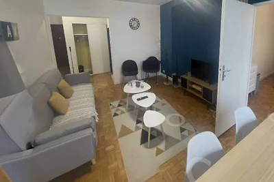 Privates Zimmer in einer Wohngemeinschaft –...