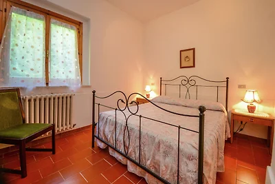 Ferienhaus in Magione mit Garten