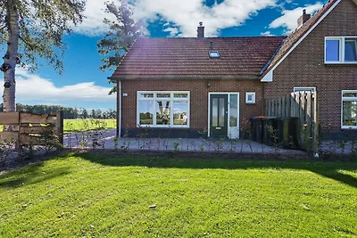 Ferienhaus in Hellendoorn mit Garten