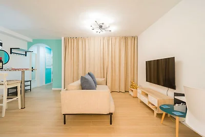 Appartement aan Las Canteras met zwembad
