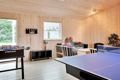 18 Personen Ferienhaus in Tisvildeleje