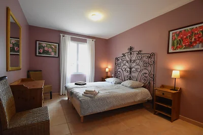 Piacevole appartamento con piscina