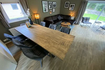 Ferienhaus in Maarn mit Terrasse