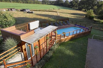Luxuriöse Villa in Stoumont mit Swimmingpool