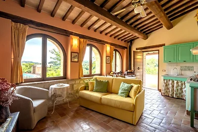 Geräumiges Ferienhaus in Cagli mit Garten