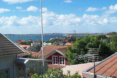 2 person holiday home in LYSEKIL