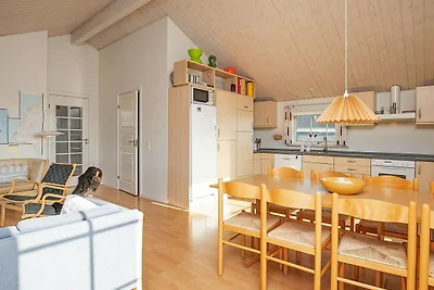 Moderne Oase in malerischem Lokken-By Traum