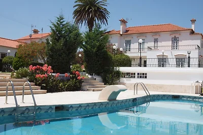 Villa ad Alenquer con spiaggia sul mare