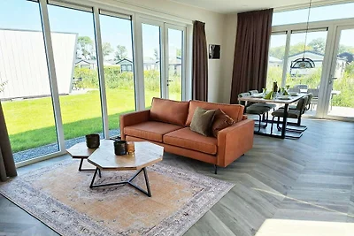2-bedroom chalet with terrace