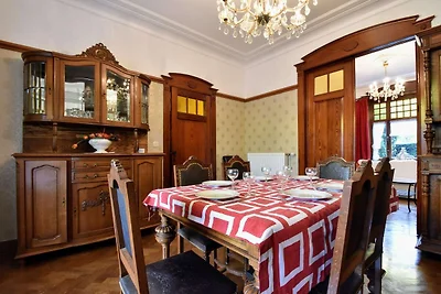 Atemberaubendes Ferienhaus in Hamoir mit nahe...