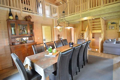 Schönes Chalet mit Whirlpool und Sauna in...
