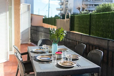 Apartment in L'Estartit in Strandnähe