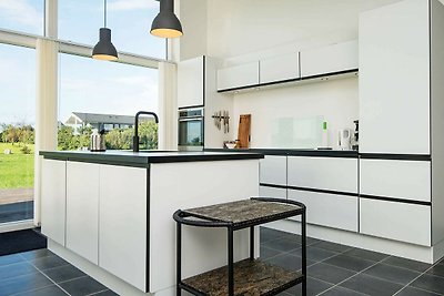 Modernes Ferienhaus in Jütland nahe dem Meer