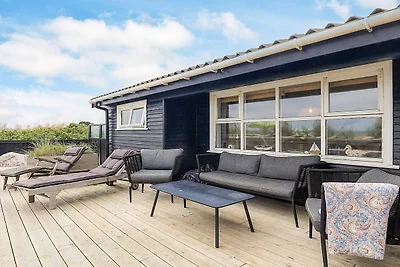 4 Sterne Ferienhaus in Karrebæksminde-By...