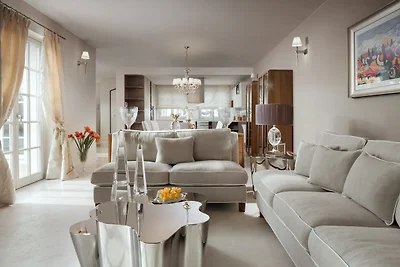 Villa a Vabriga con Piscina e Giardino