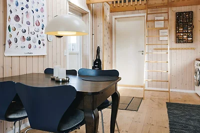 4 Personen Ferienhaus in Karrebæksminde-By...