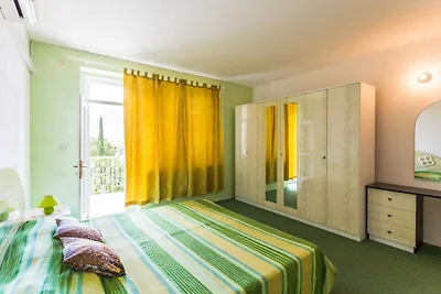 Apartments Sany - One Bedroom Apartment with ...