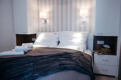 Komfortable Ferienwohnung in Strandnähe, Pool