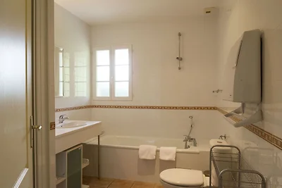 Villa mit WiFi, in natürlicher Umgebung