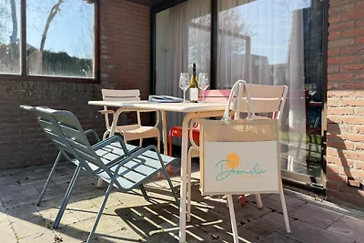 -Person Dune House in Egmond