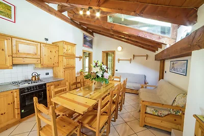 Wohnung in Antey-Saint-Andrè mit Balkon