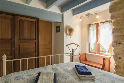 Charmantes Chalet mit privatem Pool in Thenon