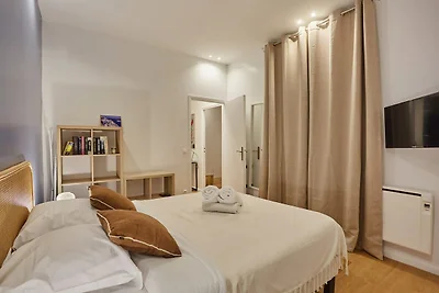 Modernes Apartment im Zentrum von Paris