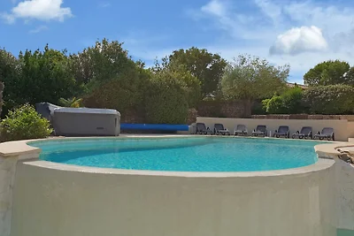 Villa con piscina riscaldata campo sportivo