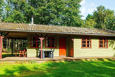Elegantes Ferienhaus in Jütland mit Terrasse